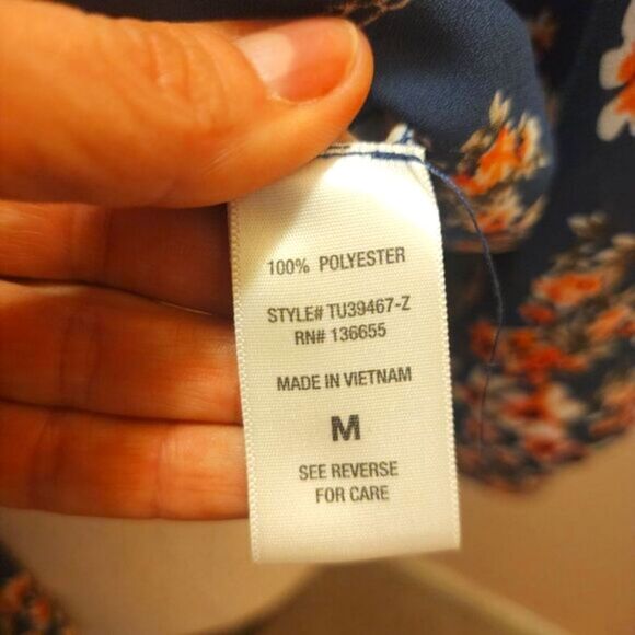 West Kei Floral Woven 3/4 Sleeve Keyhole Top, Tie-Front, Size Medium - Picture 8 of 8